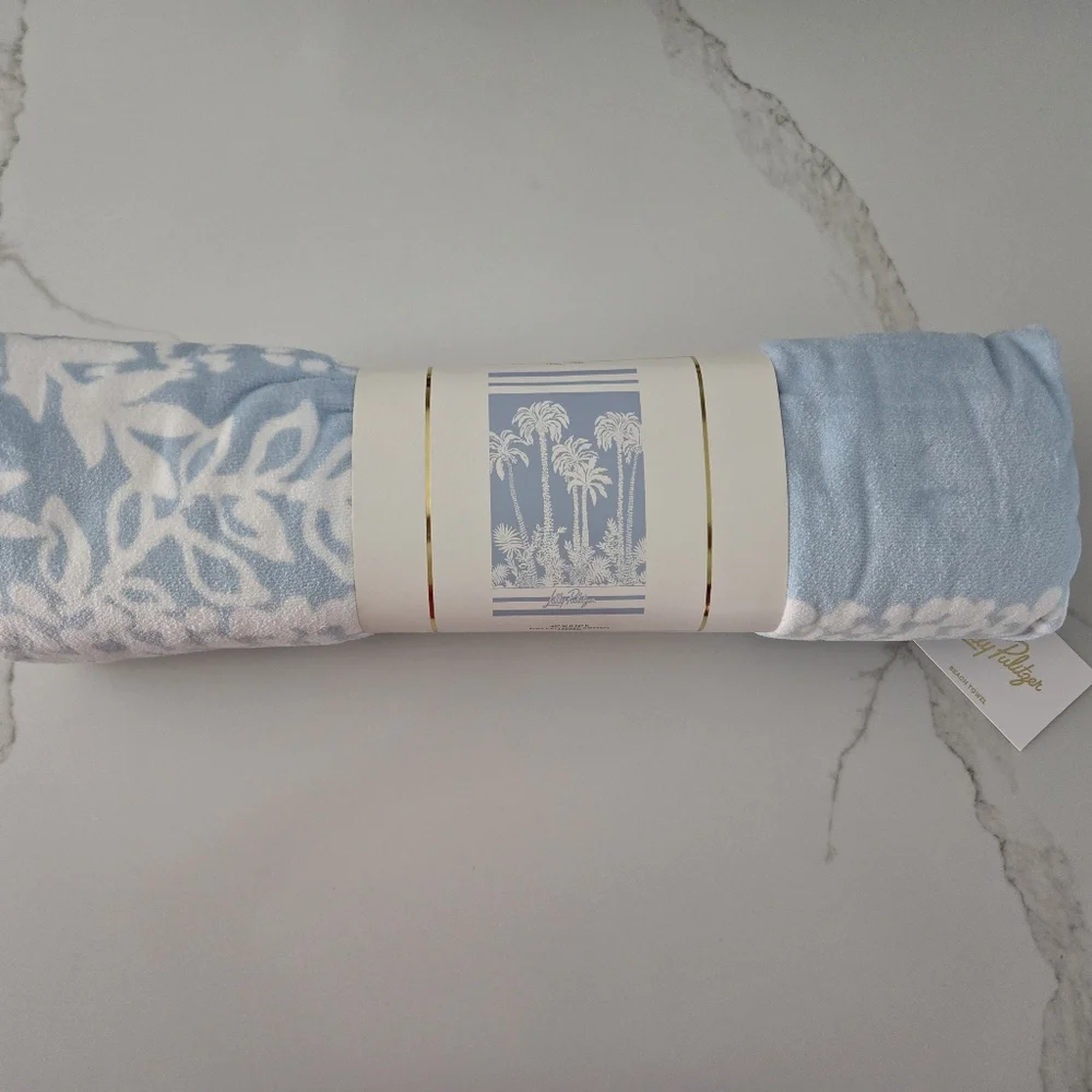 NWT Lilly Pulitzer Beach Towel